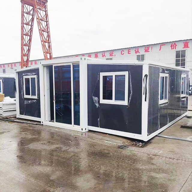 Modular Prefab Temporary House 20FT 40FT Portable Emergency Shelter House 3 Bedrooms Prefabricated Expandable Container House