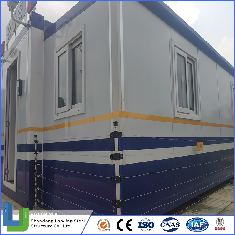 Dubai Prefabricated Mobile Modular Expandable Container Home/ Prefab Home Modern 20FT Wood Luxury Villa Container House