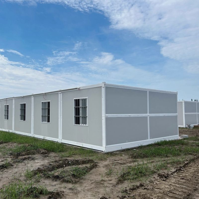 High Quality Prefabricated Foldable Container House with Earthquake-Resistant and Heat Insulated