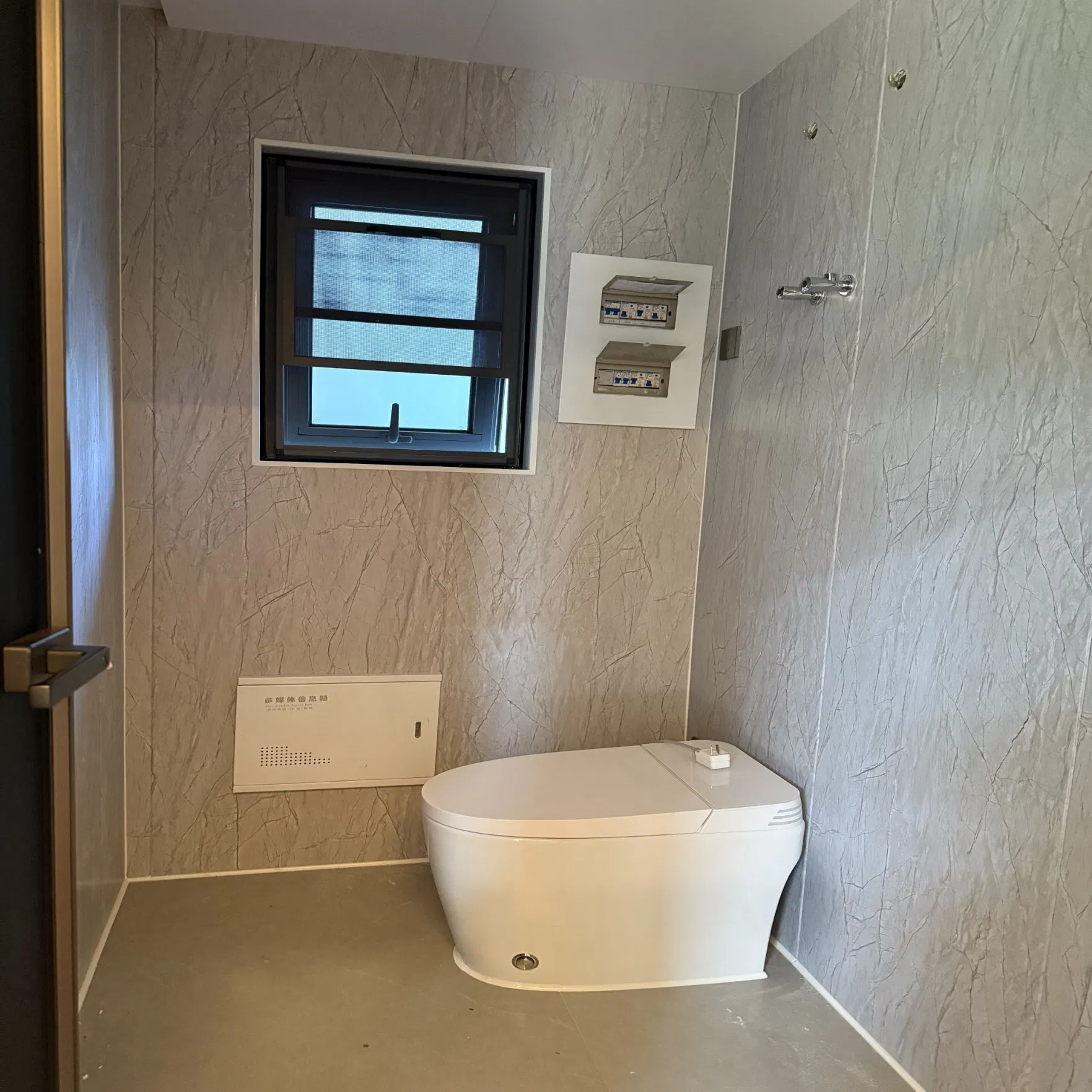 Luxury Prefabricated Aluminum Structure New Commercial Space Capsule Mobile Waterproof Tiny House