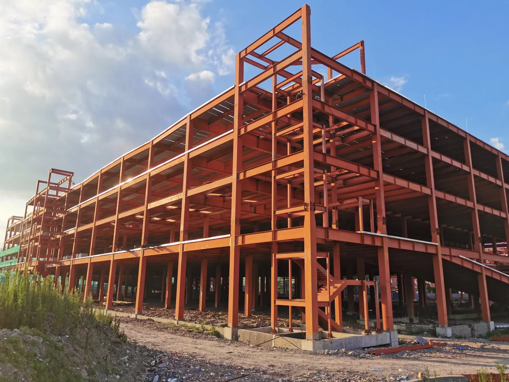 Cheap Ready Prefabricated Steel Structure Metal Structure Civil Storage Warehouse Modular Portable Prefab Villa Container Light House Prices