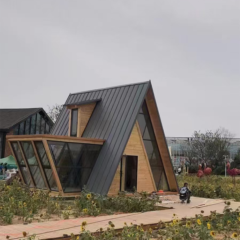 Luxury Frame Small House Triangle Villa House Heat-Insulated Modular Home Prefabricated-Building
