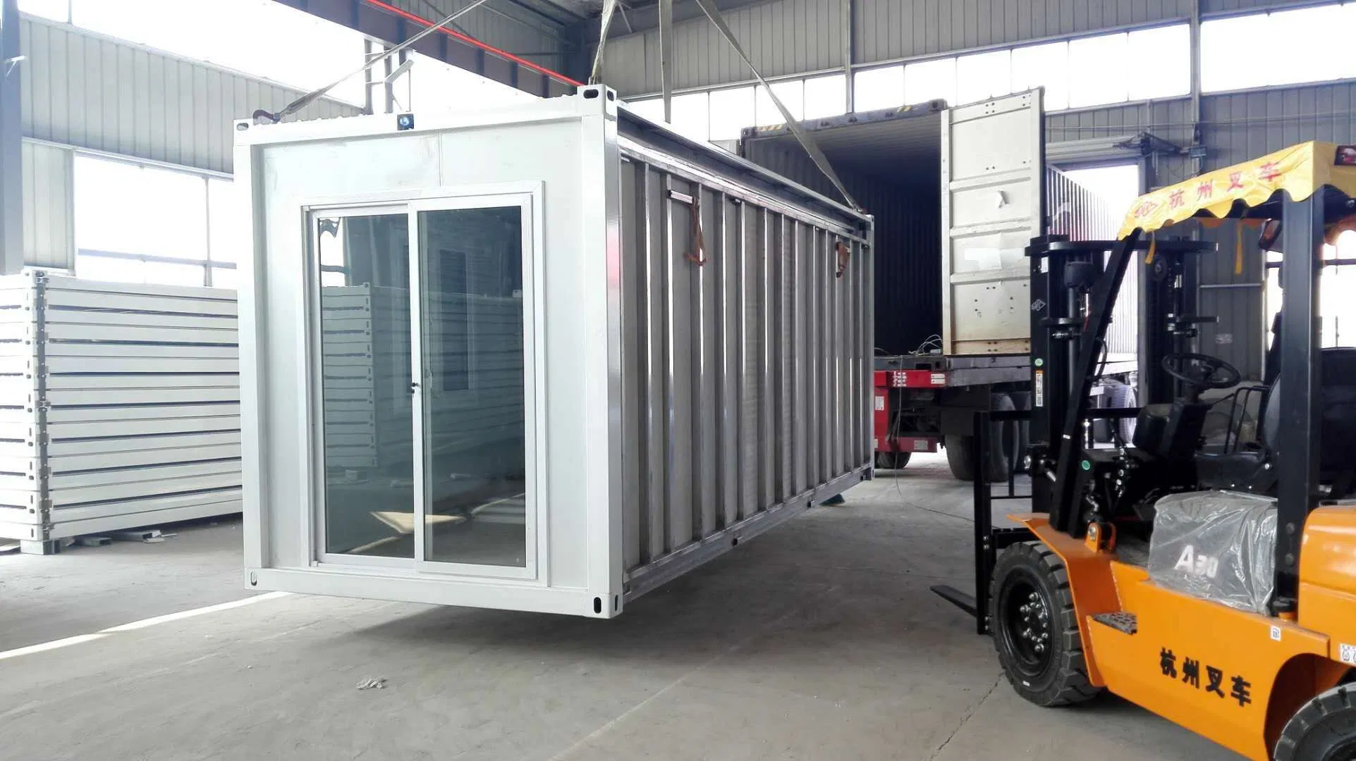 Mini House Foldable House Mobile Home 20FT/40FT Mini Modular Tiny Portable Prefabricated Capsule Cabin Shelter for Emergency