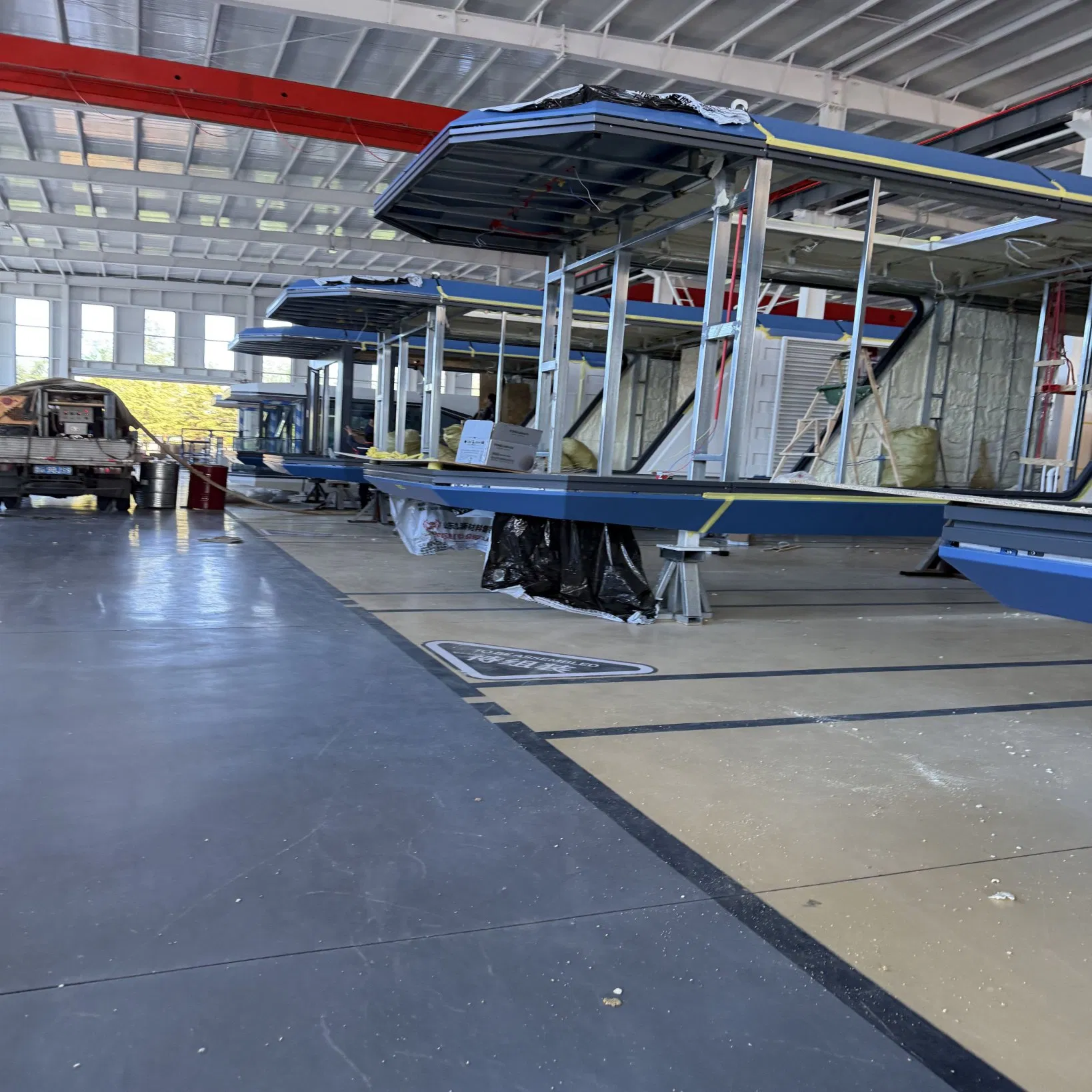 Luxury Prefabricated Aluminum Structure New Commercial Space Capsule Mobile Waterproof Tiny House