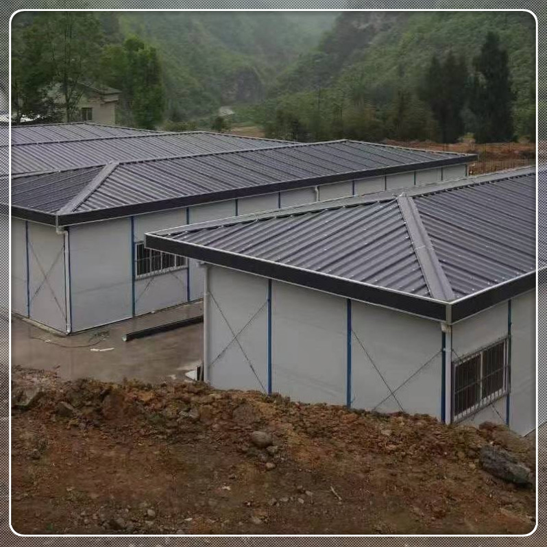 Energy Efficient Prefabricated Modular Sandwich Panel Constructed Quick Build Residential House for Families