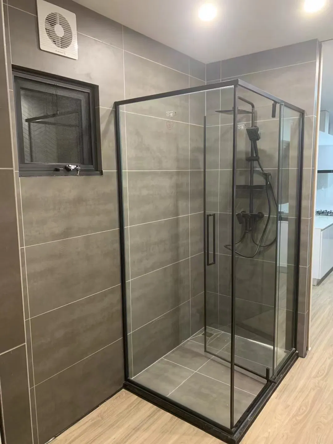 40FT 20FT Cutomized Modular Foldable Expandable Prefabricated Prefab Movable Home House Villa Labor Camp Site Office Dormitory Housing Toilet Container