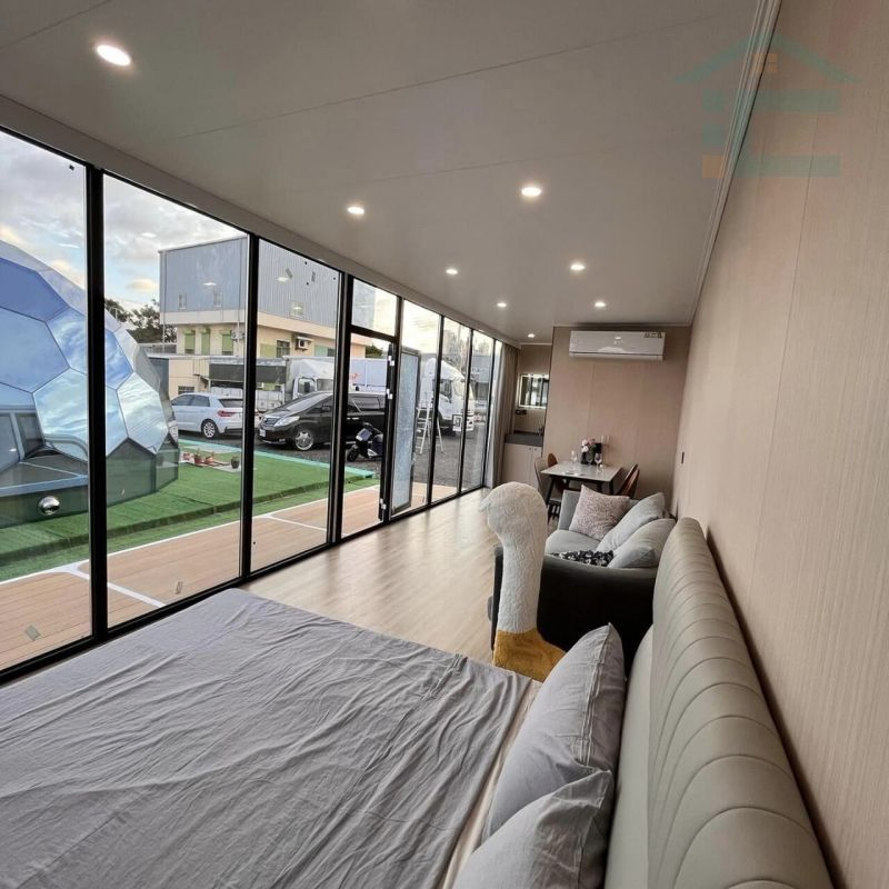 Modular Fireproof Steel Mobile Prefabricated Apple Capsule House for Camping Sites