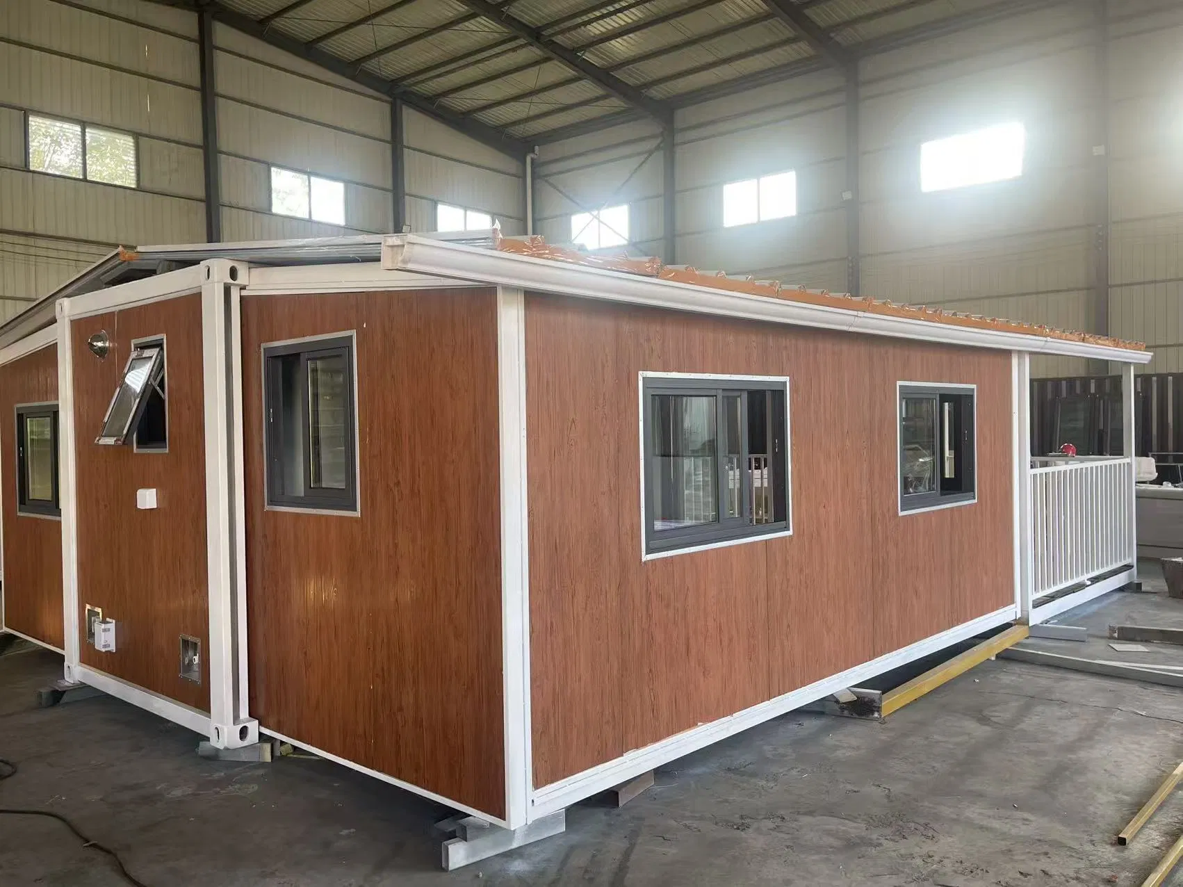 Low-Cost Sandwich Panel Expandable Prefabricated/ Prefab Modular Container Home House for Rental