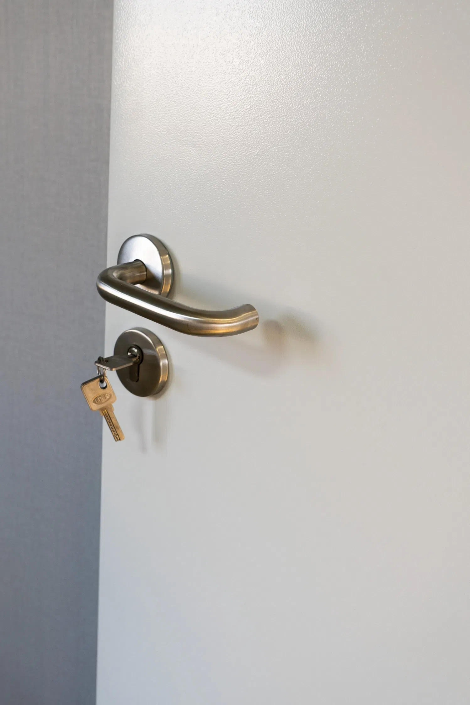 Waterproof Fireproof Capsule Prefabricated Modular Emergency Shelter House