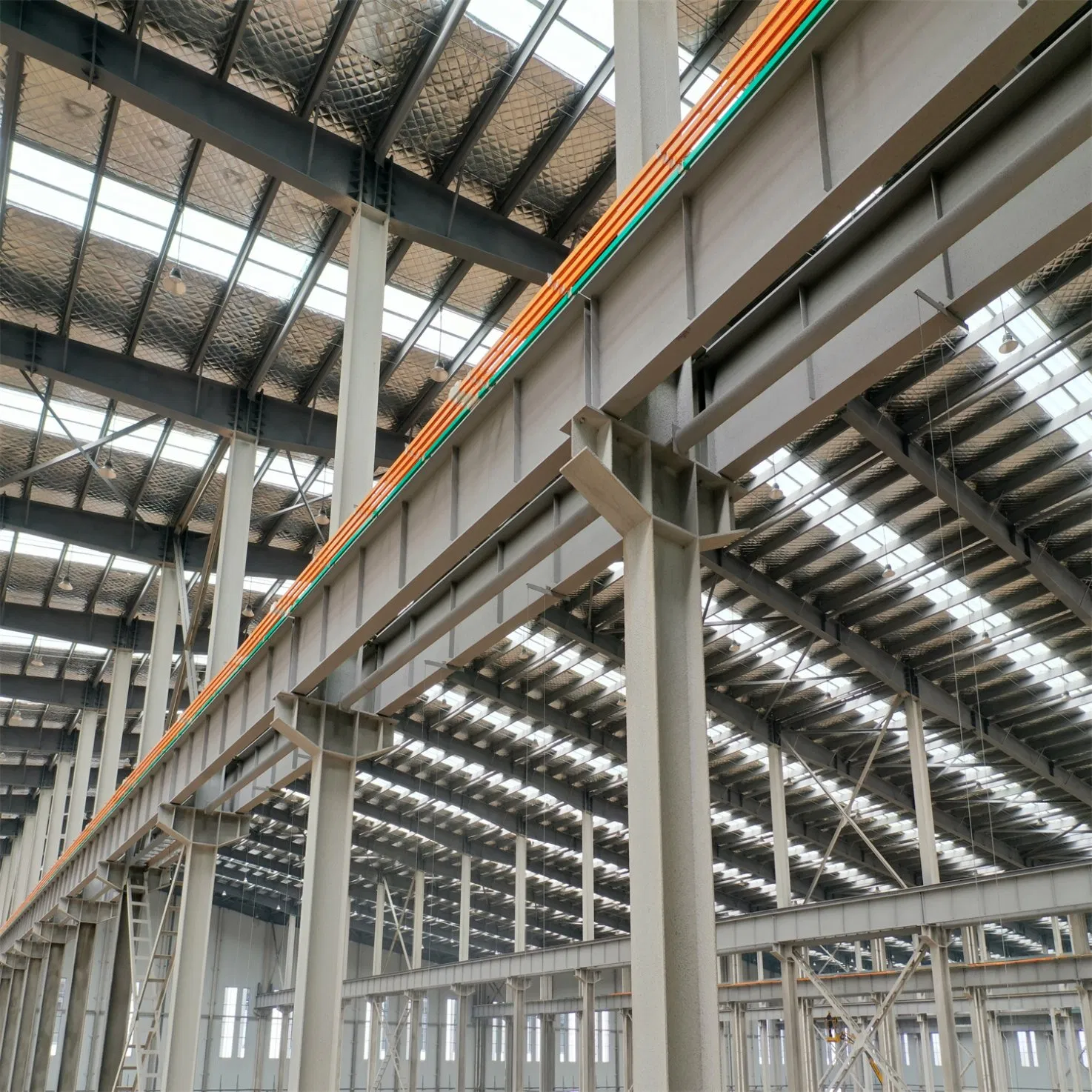 China Wholesale Prefab/Prefabricated Industrial Rock Wool Foam Sandwich Panel Light Structure Building Warehouse Steel Structure Workshop for Hangar