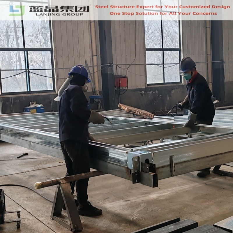 Factory Wholesale Customized Prefabricated Expandable Container House Villa Hotel Rent Department Hostel Prefab House Office