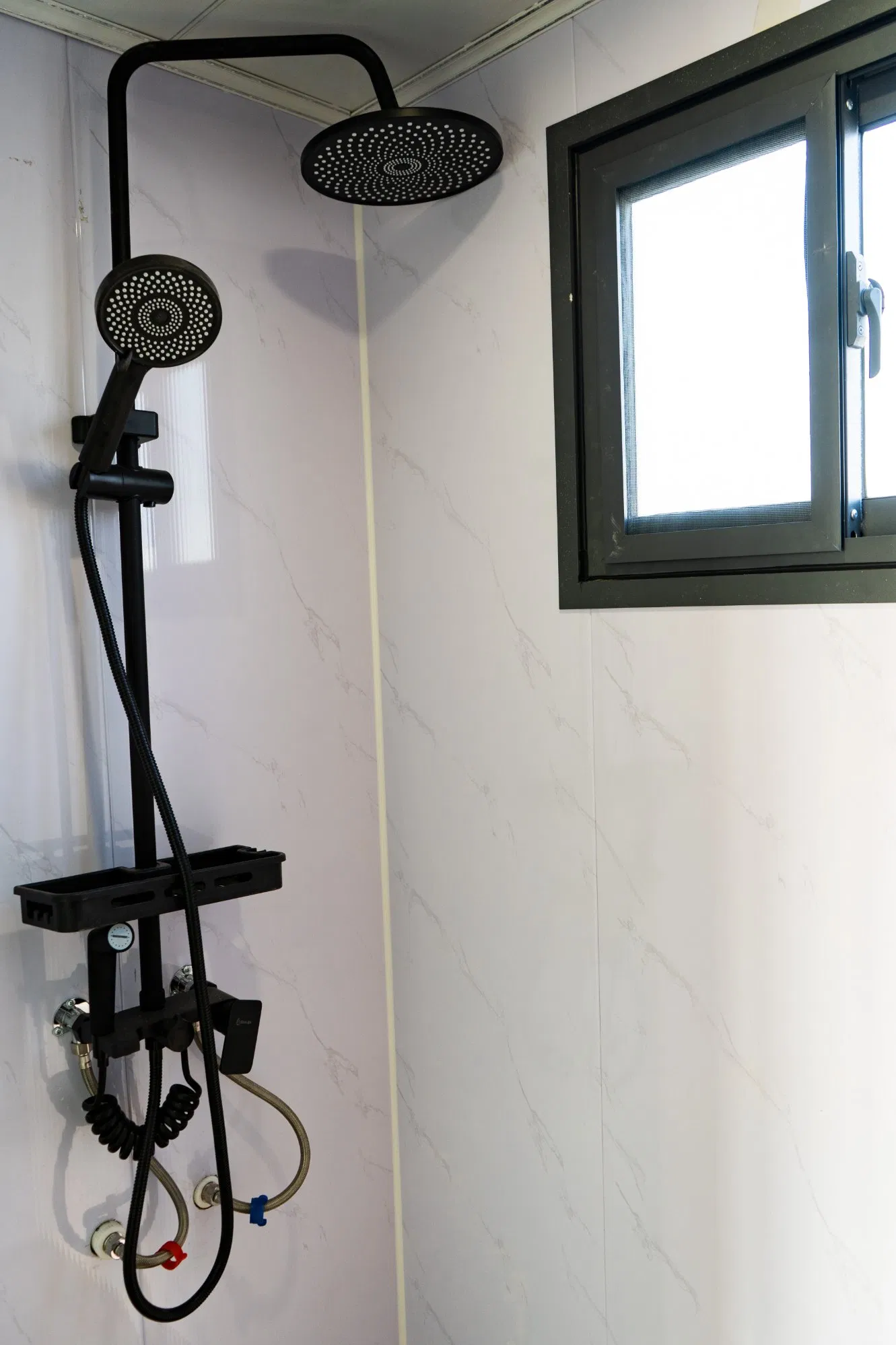 Waterproof Fireproof Capsule Prefabricated Modular Emergency Shelter House