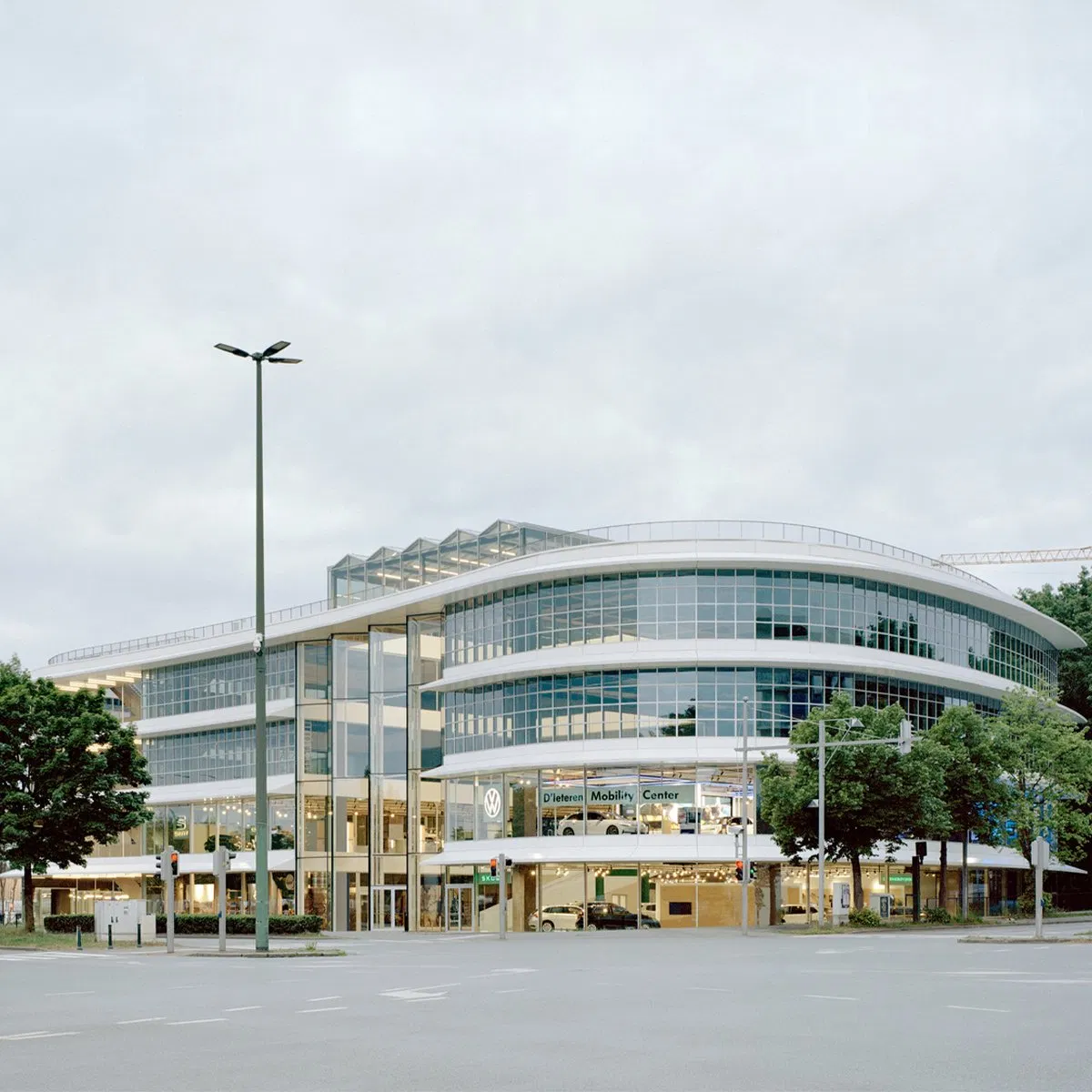 Wholesale Manufacturing New Design Modular Portable Prefabricated Light Steel Frame Structure Construction Building Material Hangar House with Sandwich Panel