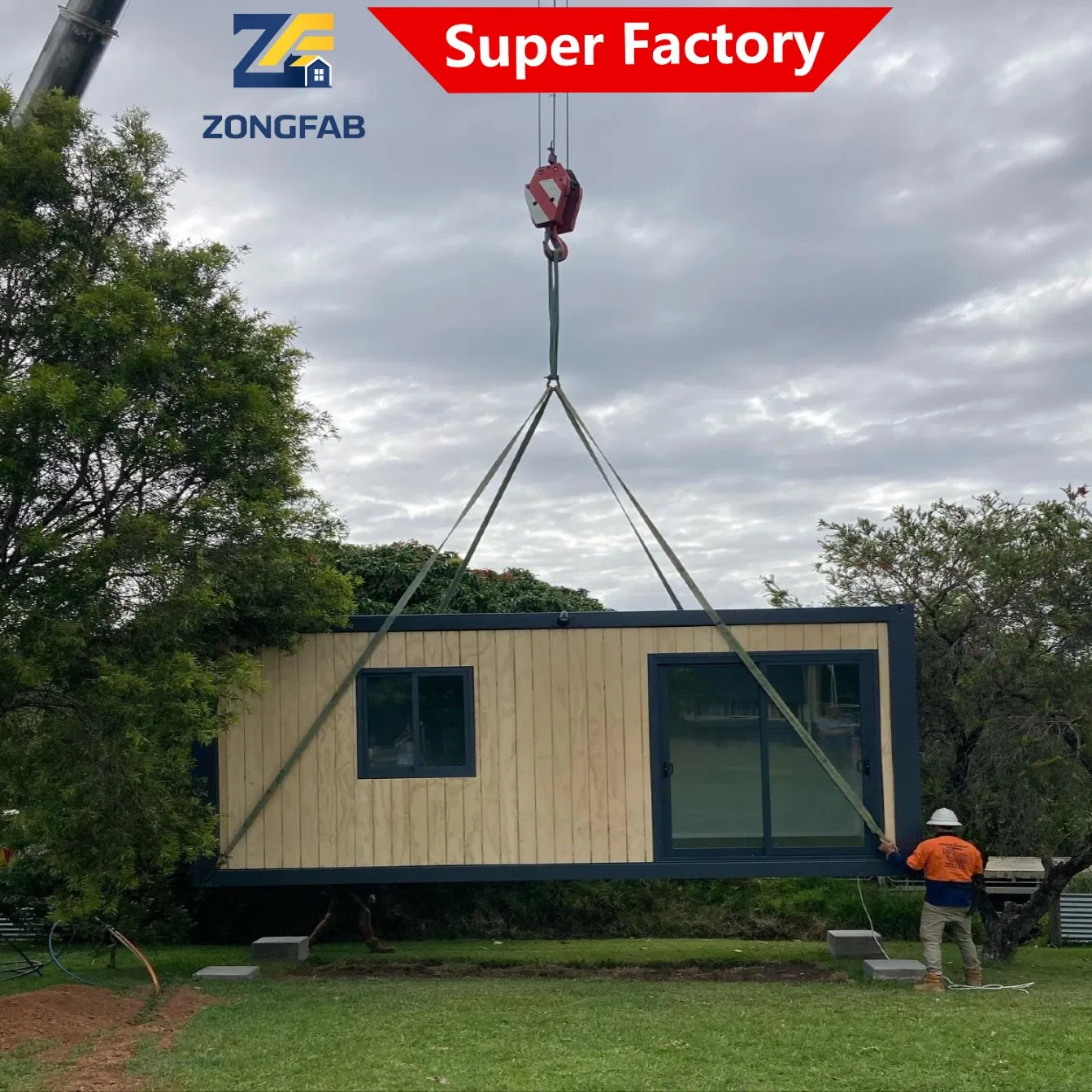 Theraml Insulation Sandwich Panel Wall Steel Living Detachable Assembly Prefab Modular Container House Home