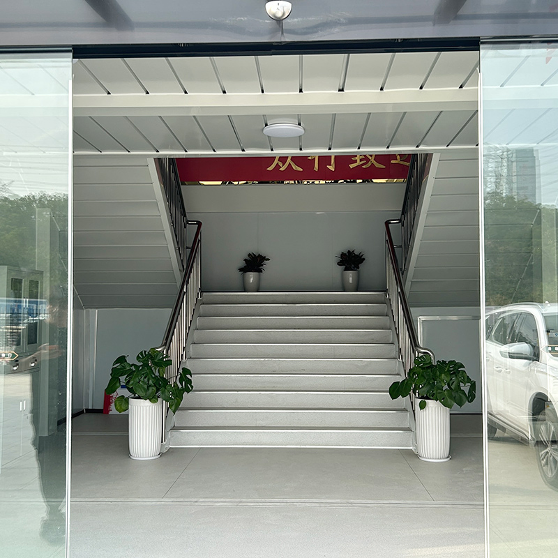 Prefab Low Price Mobile Temporary Container House Modern Prefabricated Container Office