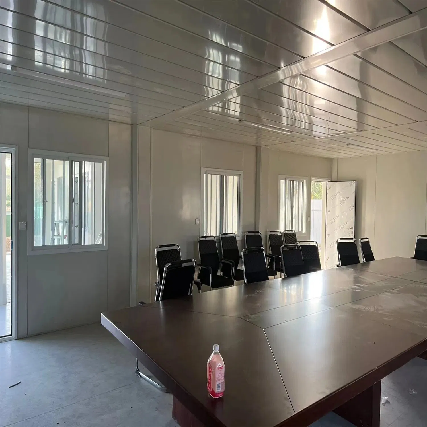 Modular Mobile Housing Prefabricated Portable Modular Housing Frame 20FT 40FT Flat Packaging Container Office