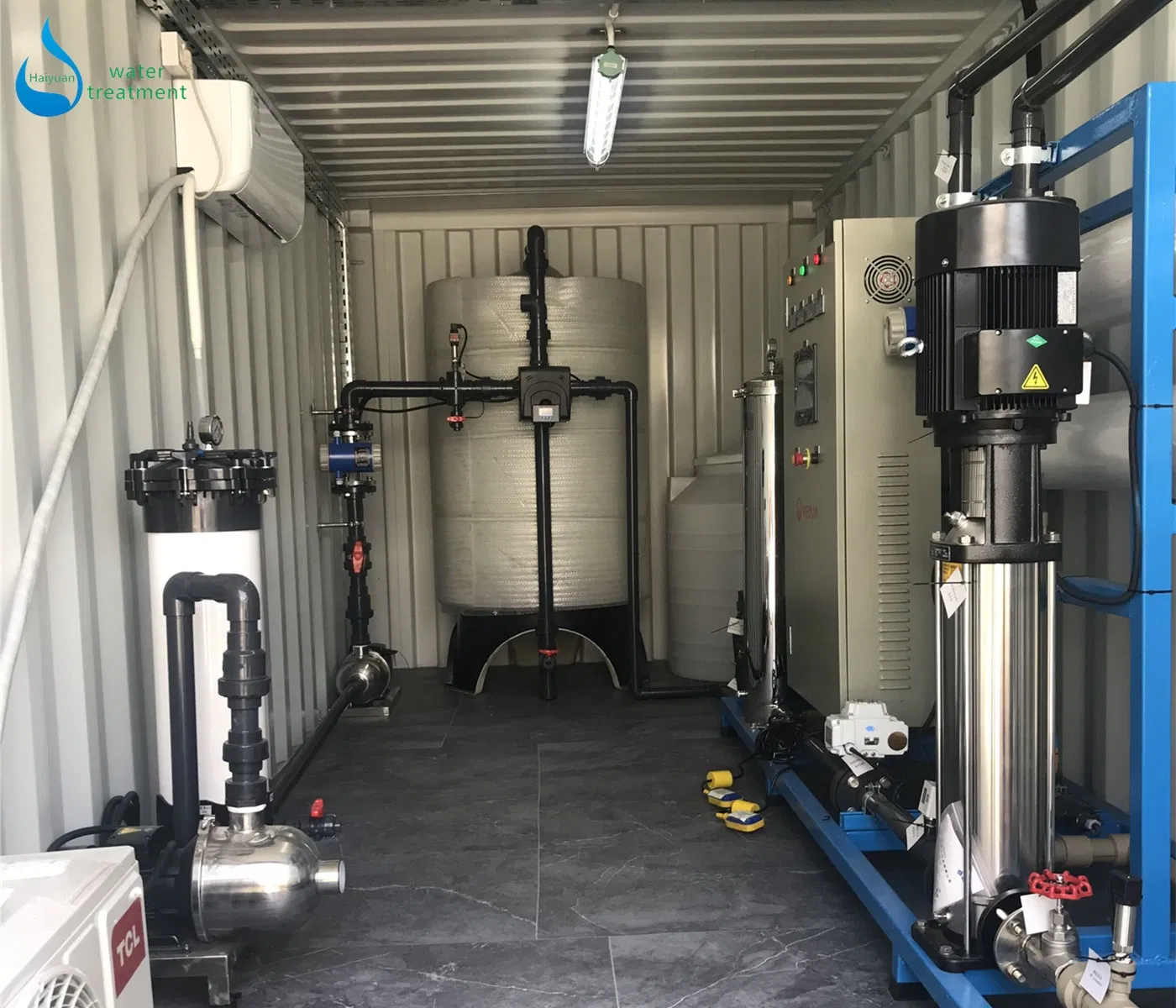 Containerized Mobile Reverse Osmosis RO Seawater Desalination Treatment Water Purification Purifier System