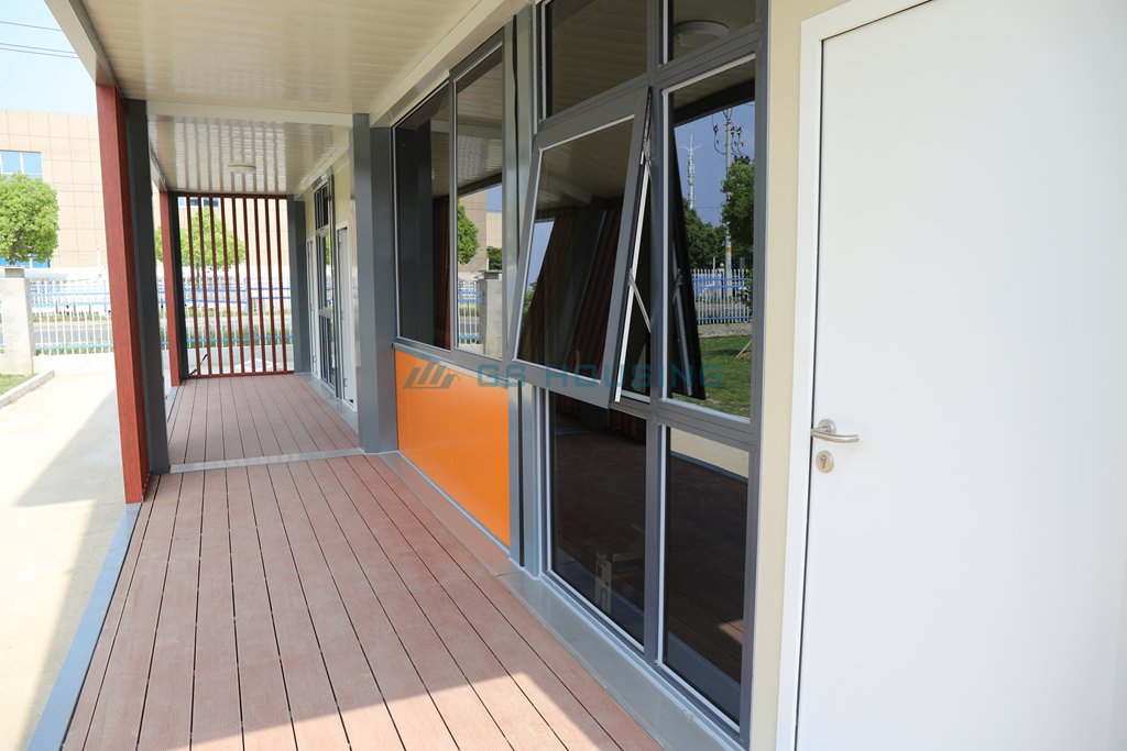 Factory Customized 3 Layer Steel Structure Flat Pack Modular Container Office Building Prefab 20FT Container Office