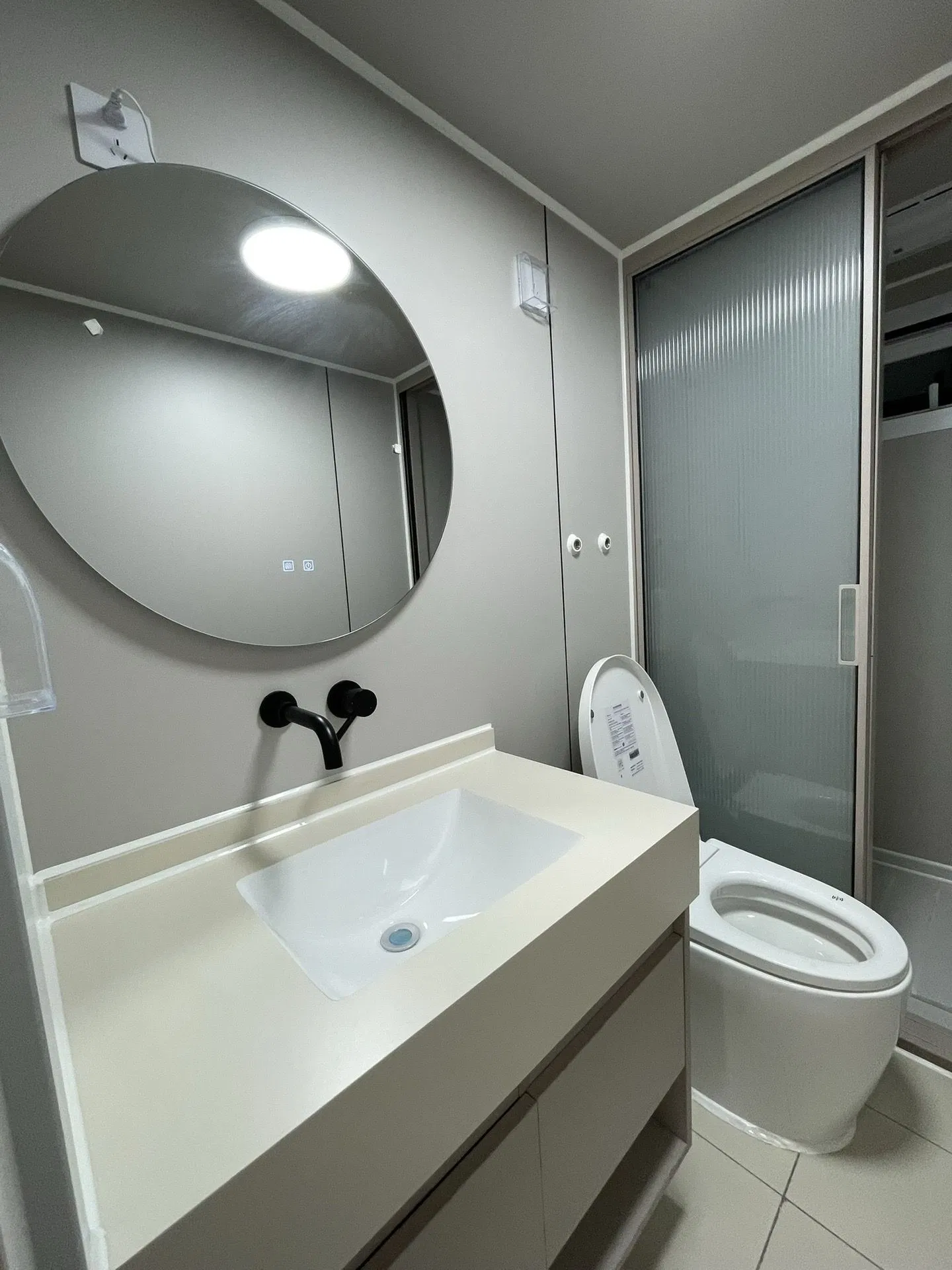 Prefab/Prefabricated Expandable House Tiny Villa Home Fold Container House with 1 Bathroom for Construction Site