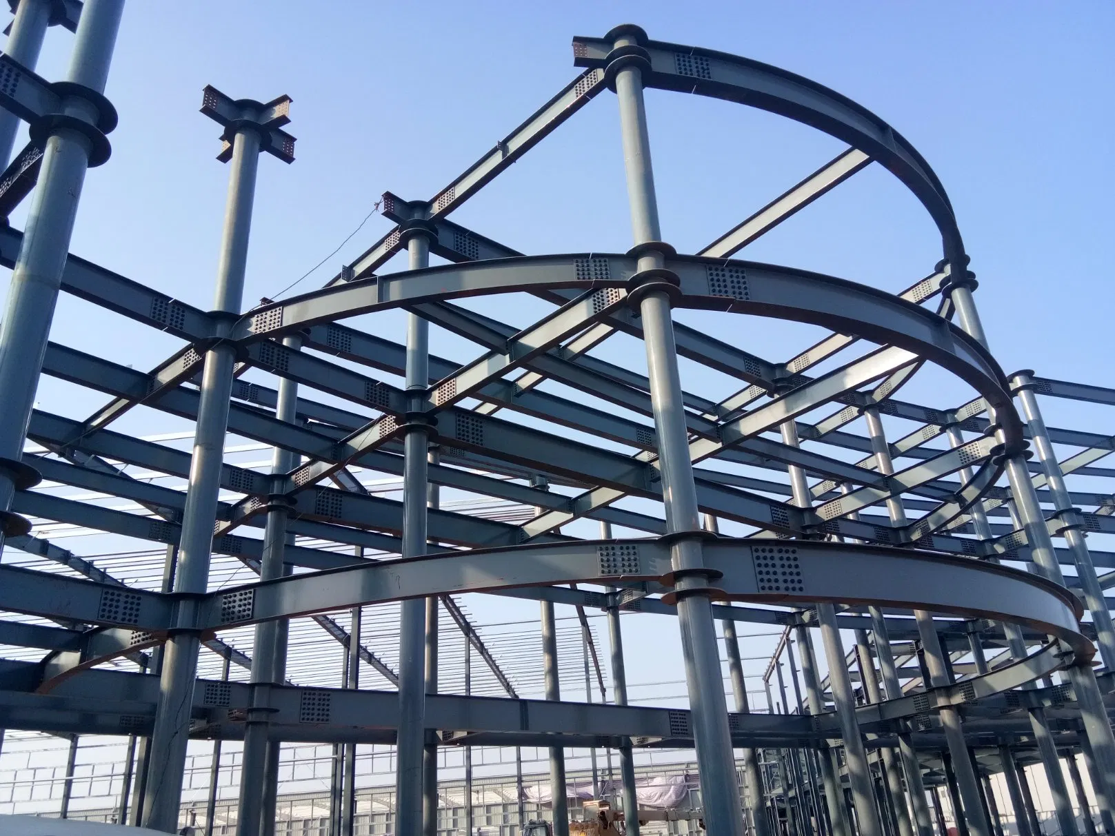 Industrial Prefabricated Steel Structure Construction Building Farm Storage Shed with Foldable Garage