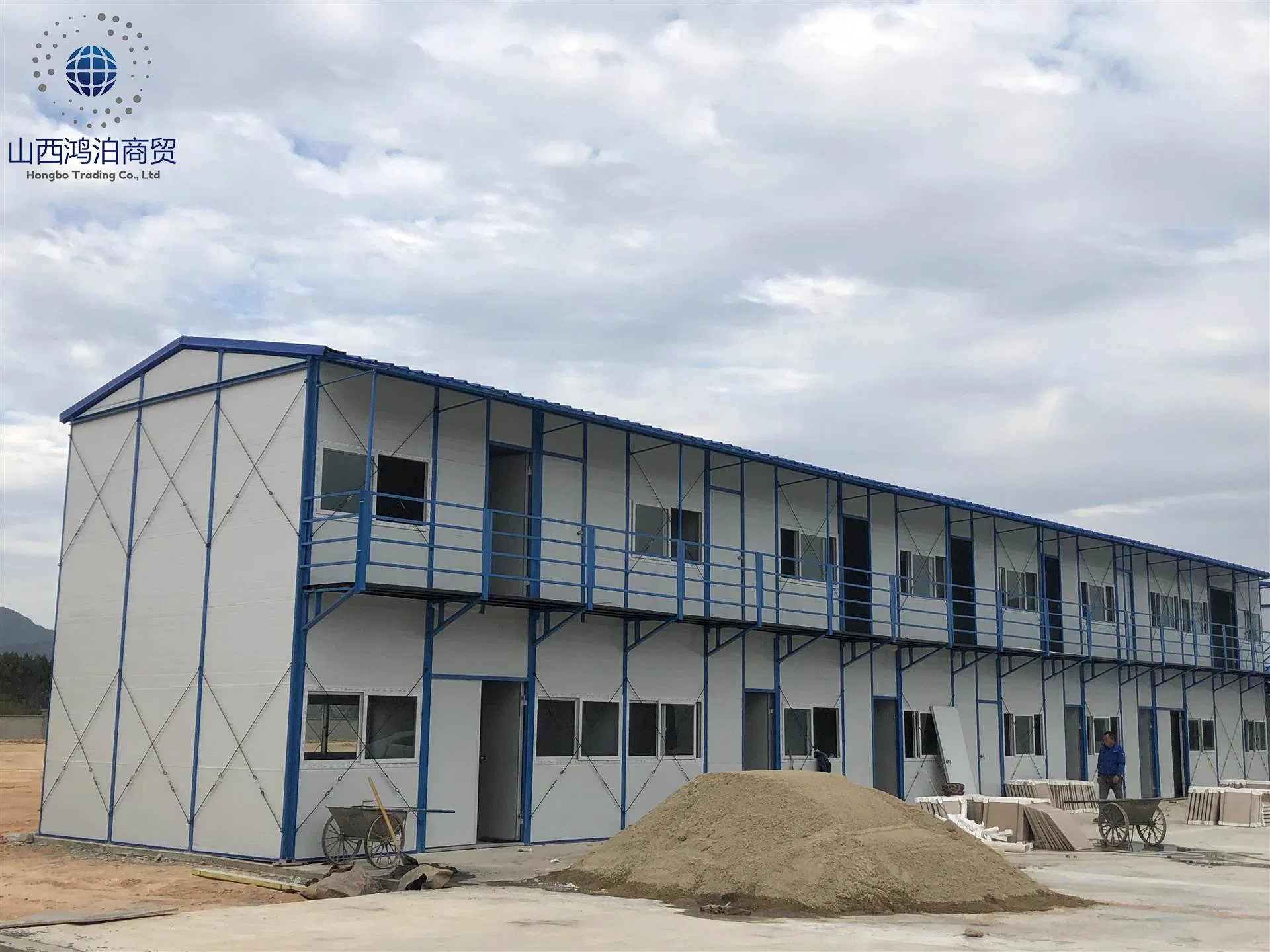 Sustainable Modular Living Unit Designed for Construction Area