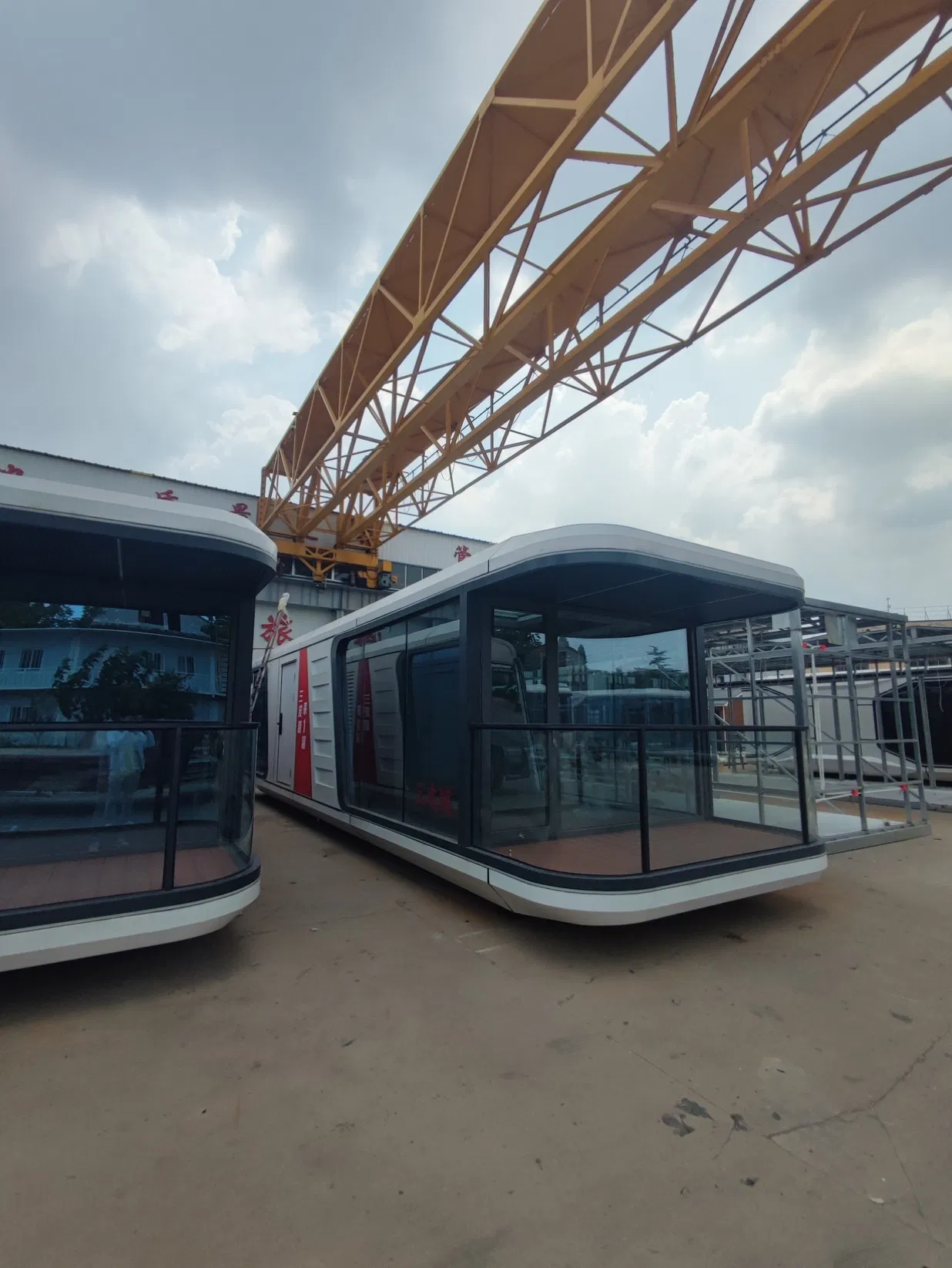 Prefabricated Buildings, Portable Residences, Modular Foldable, Small Foldable, Mobile Luxury Expandable Cabin, Modular Prefabricated Container-Style Houses