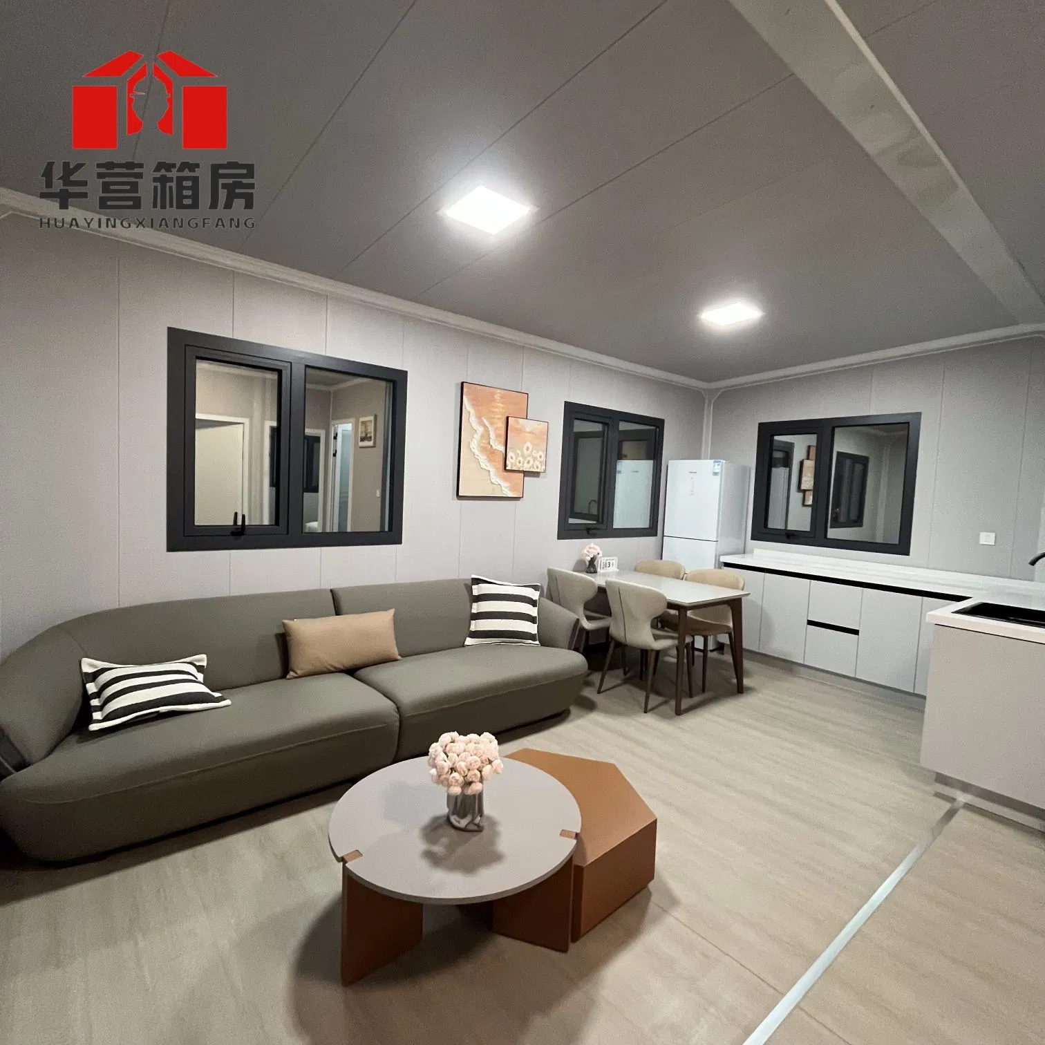 Factory Direct Sales Mobile 20FT 40FT 2-4 Bedrooms Luxury Tiny Home Australia Expandable Container House Prefabricated House Foldable House Mini Modular Homes