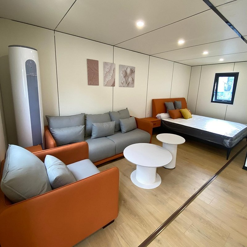 Portable 22FT Lightweight Steel Z-Fold Container Cabin for Easy Transport