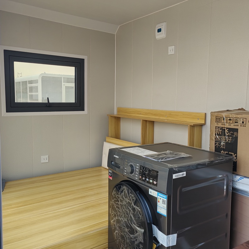 Compact Modular Apple Capsule House for Camping and Hotel Use Tiny Prefab Cabin Container Home Ready for Quick Assembly