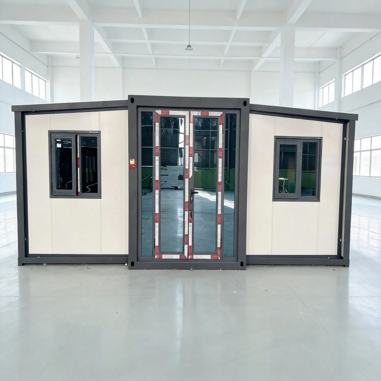 Expandable Twenty Foot Twin Wing Modular Unit with EPS Heavy Duty Roof and Double Glazed Windows for All Climate Use