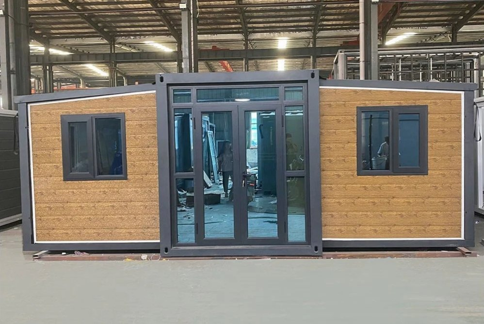 Portable Office Solution: 20FT Prefabricated Container House &amp; Foldable Vessel House
