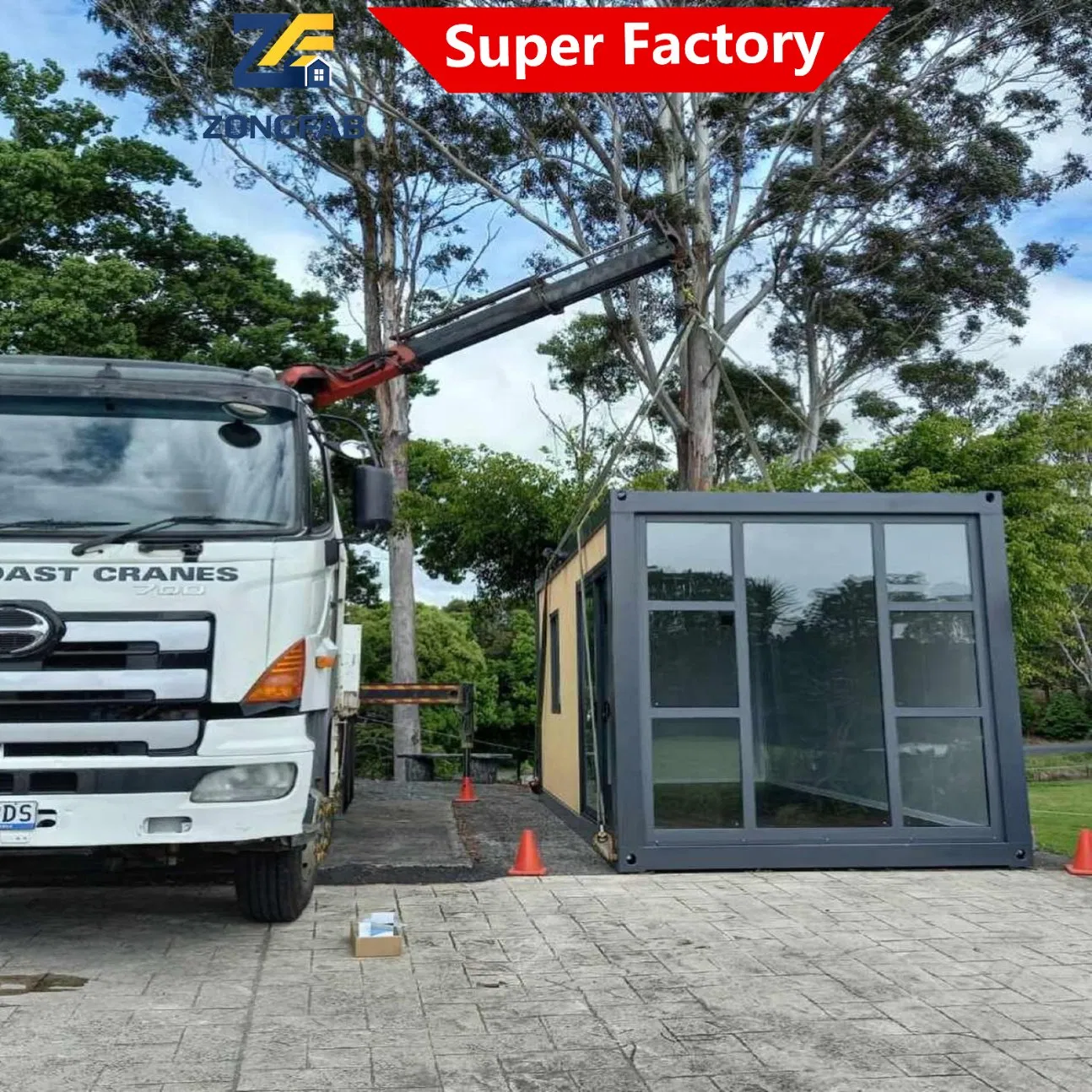 Theraml Insulation Sandwich Panel Wall Steel Living Detachable Assembly Prefab Modular Container House Home