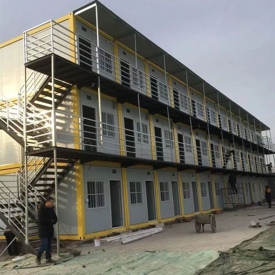 Sustainable Modular Living Unit Designed for Construction Area