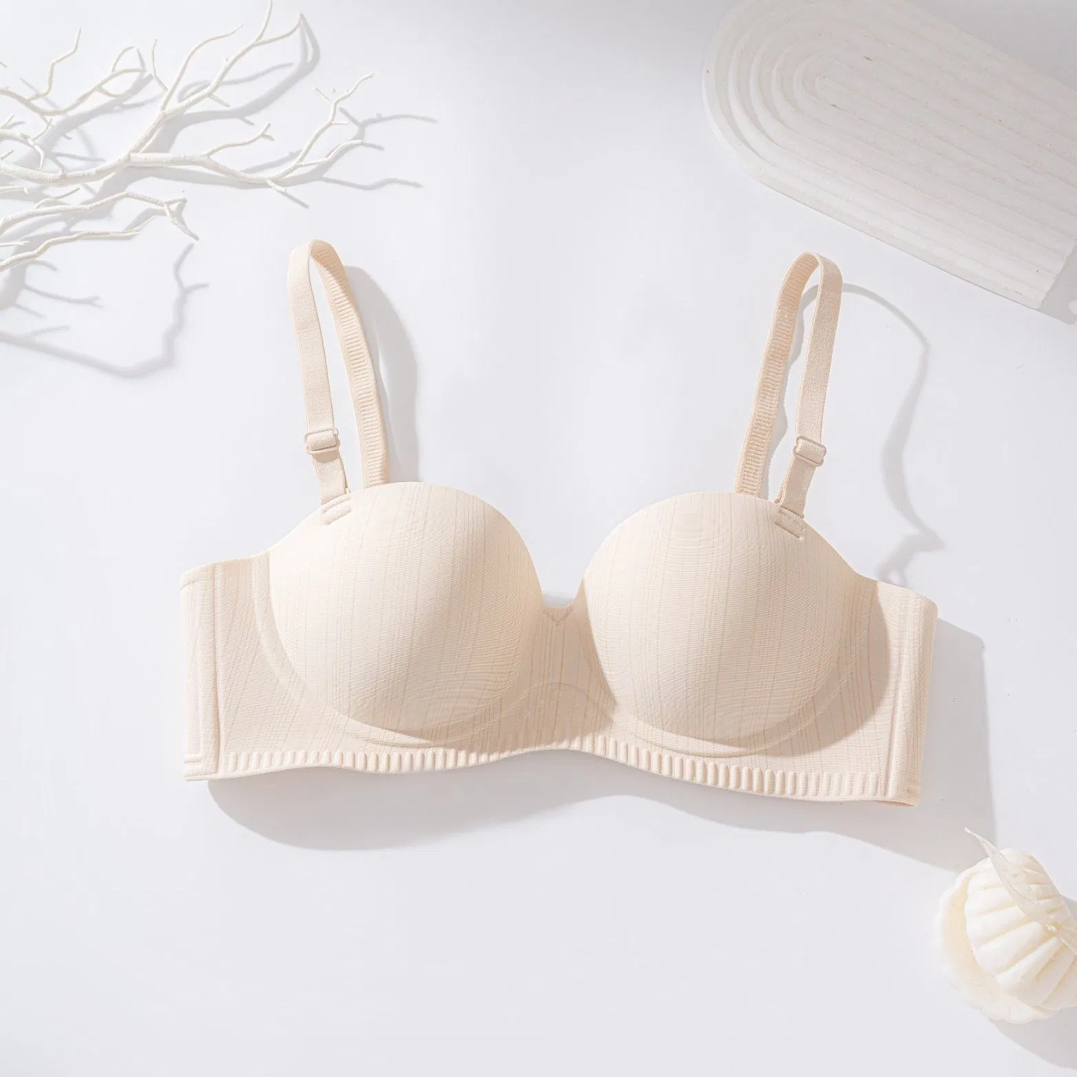 One Piece Sexy Thick Gathering Solid Color Shoulder Strap Adjustable Bra