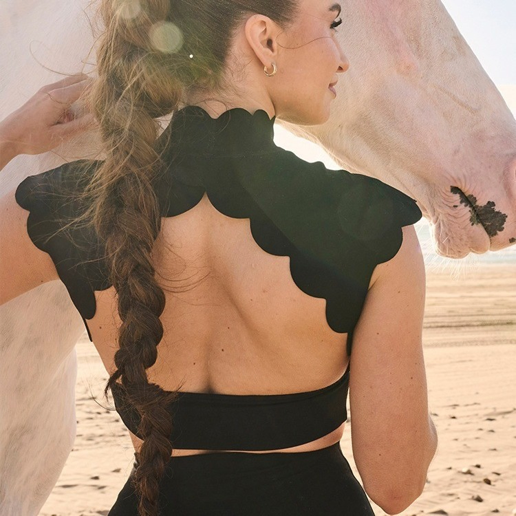 High-Neck Sleeveless Yoga Wear Breathable &amp; Versatile for Workouts &amp; Everyday