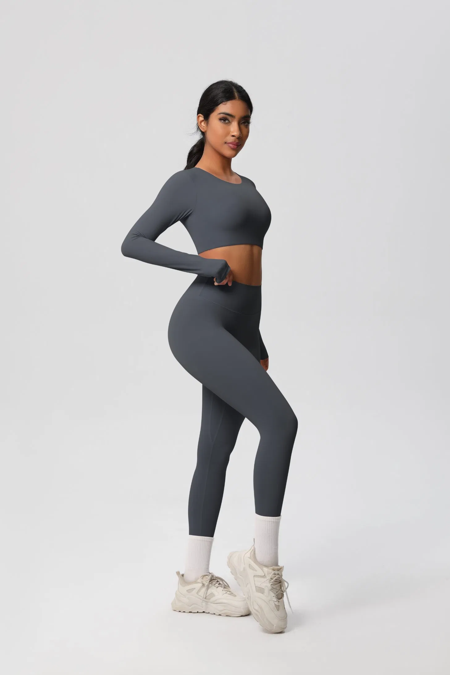 China Factory Sturdy Moisture-Wicking Gym Wear for All Activities