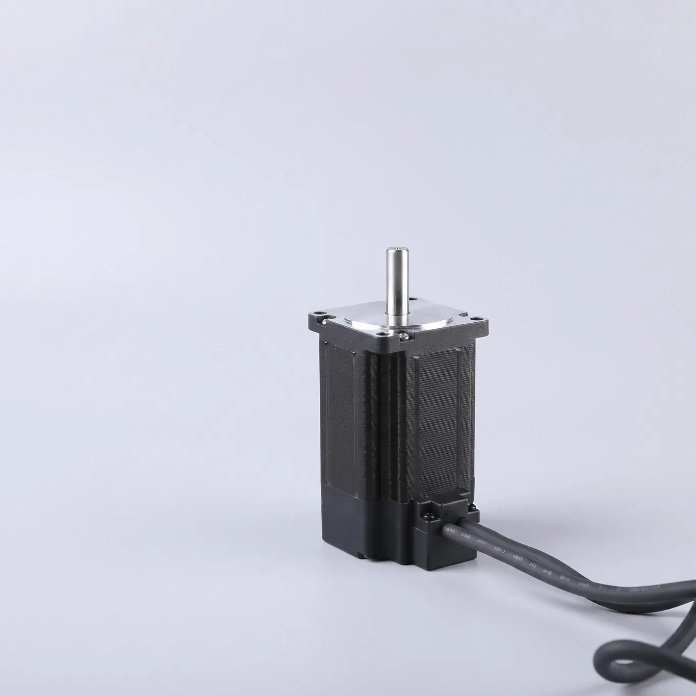 Integrated 1000-Line Encoder, Customizable High-Precision Two-Phase Hybrid Closed-Loop Stepper Servo Motor for Textile Looms