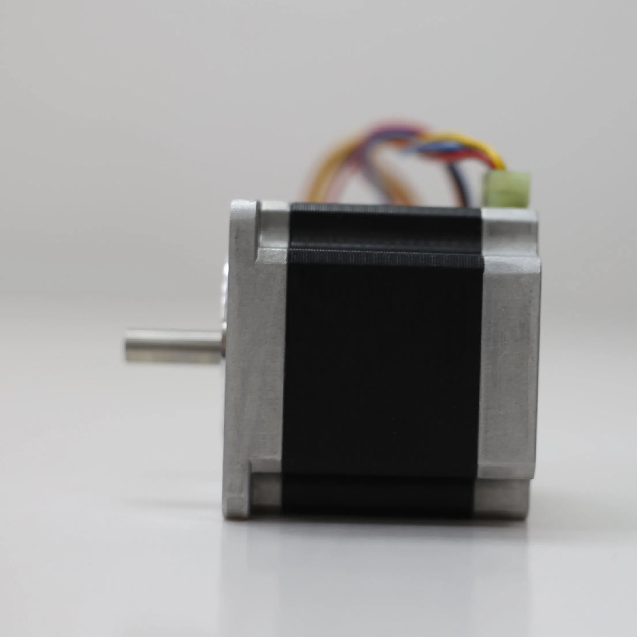 24VDC NEMA23 SANYO Denki Hybrid Stepper Motor 103h7123/5640