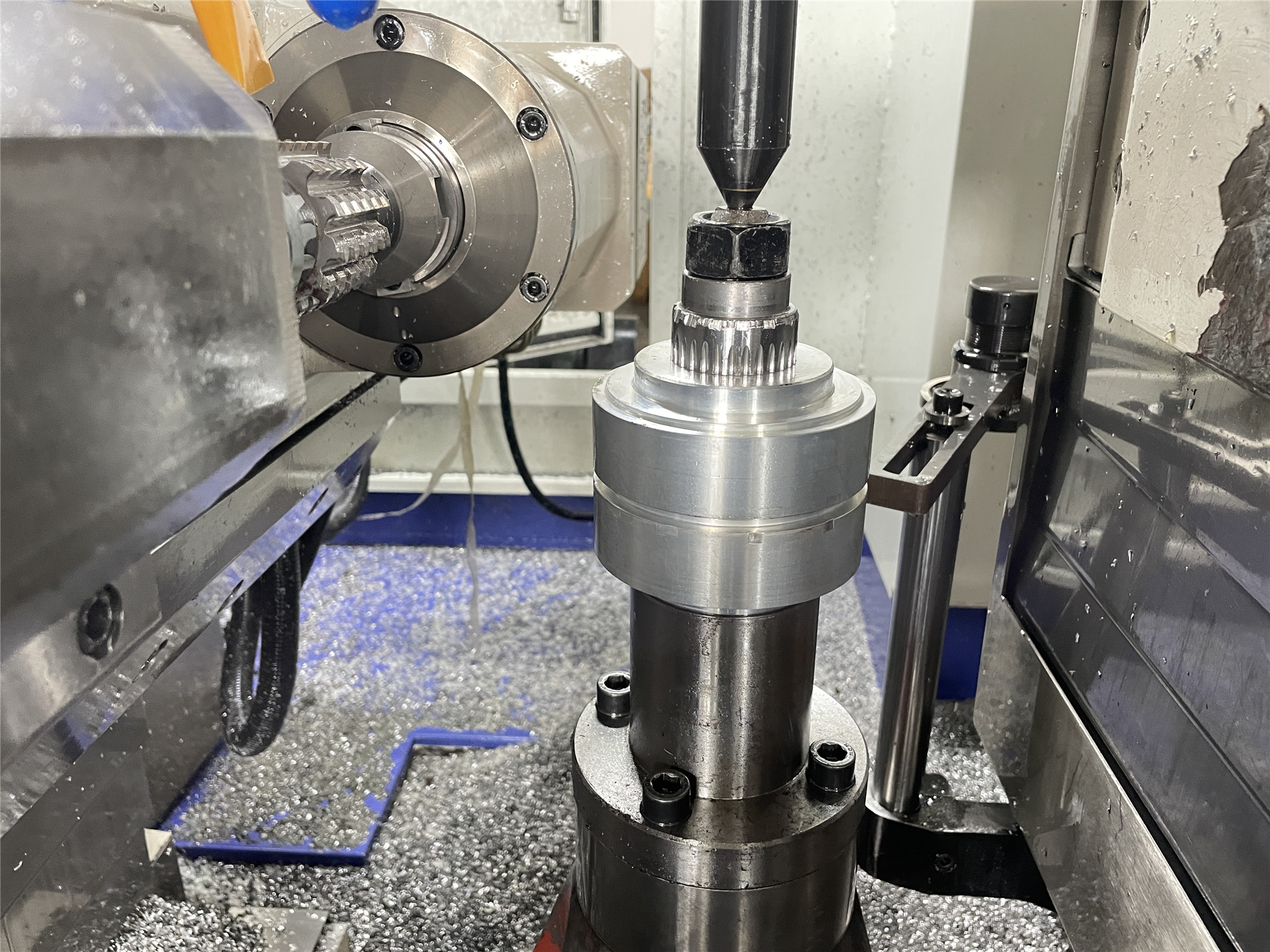 CNC Hobbing Machine