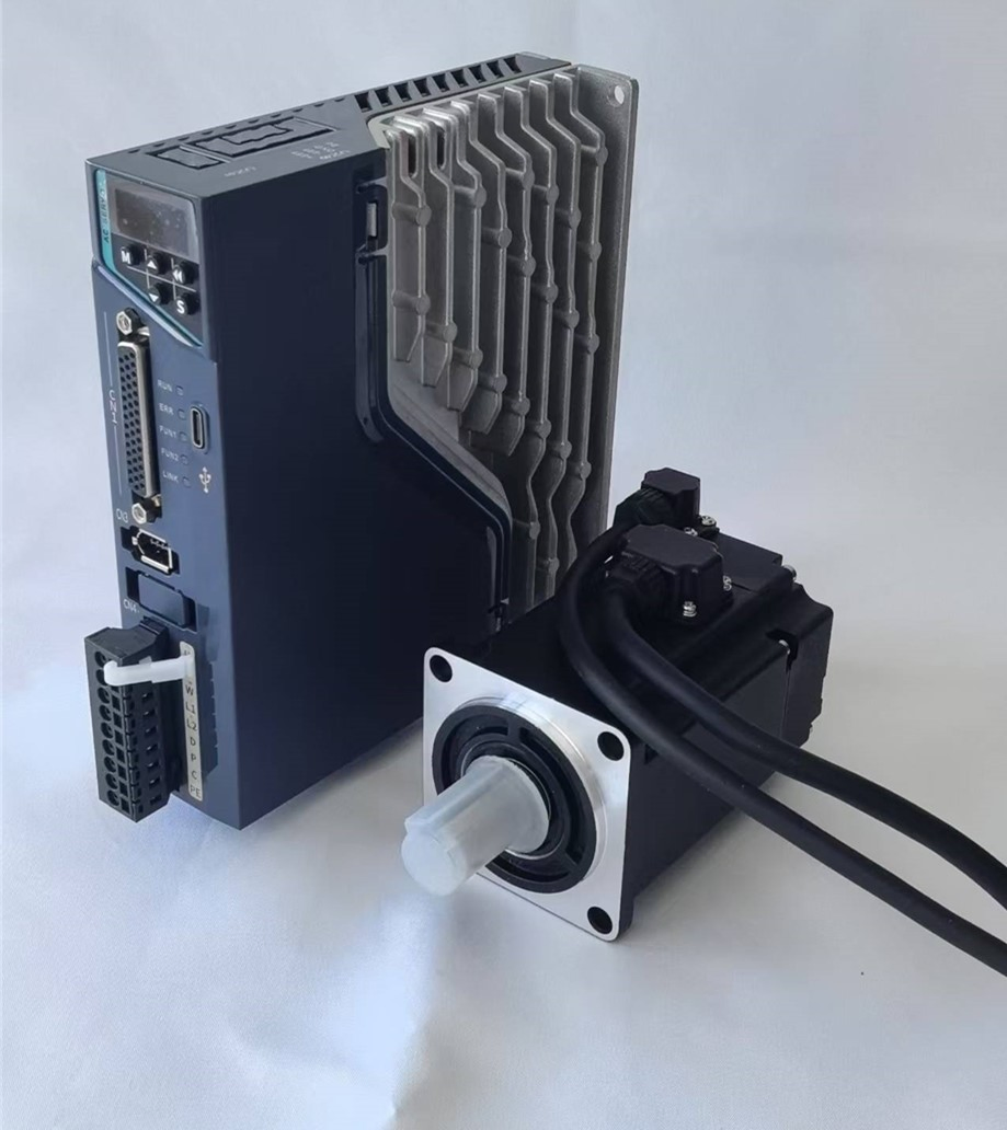 100W 200W 400W 60mm 220V 17bit AC Servo System Motor with Driver