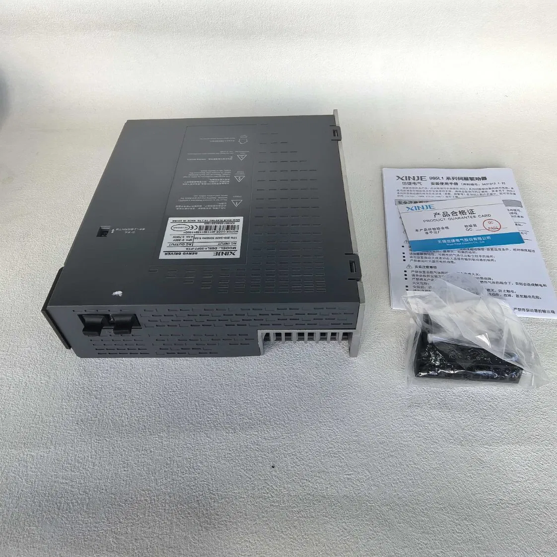 Ds5l1-20p7-Pta Servo Motor 2.7kw 220V 1-Phase 13.3n·M High Torque for Precision Motion Control