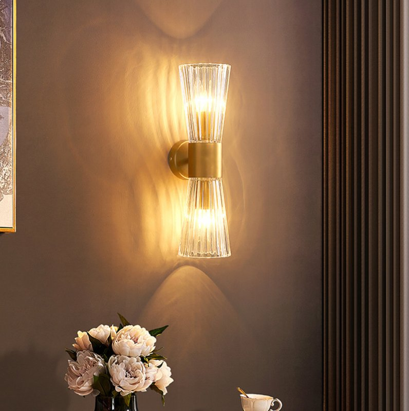 Elegant Chic LED Wall Sconce for Modern Living Spaces