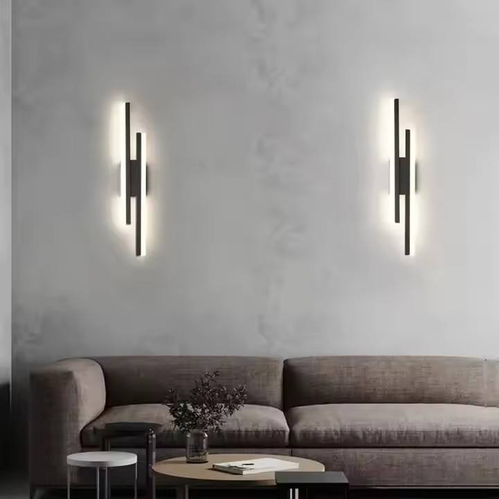 Sleek Modern Black LED Wall Sconce for Elegant Home Lighting