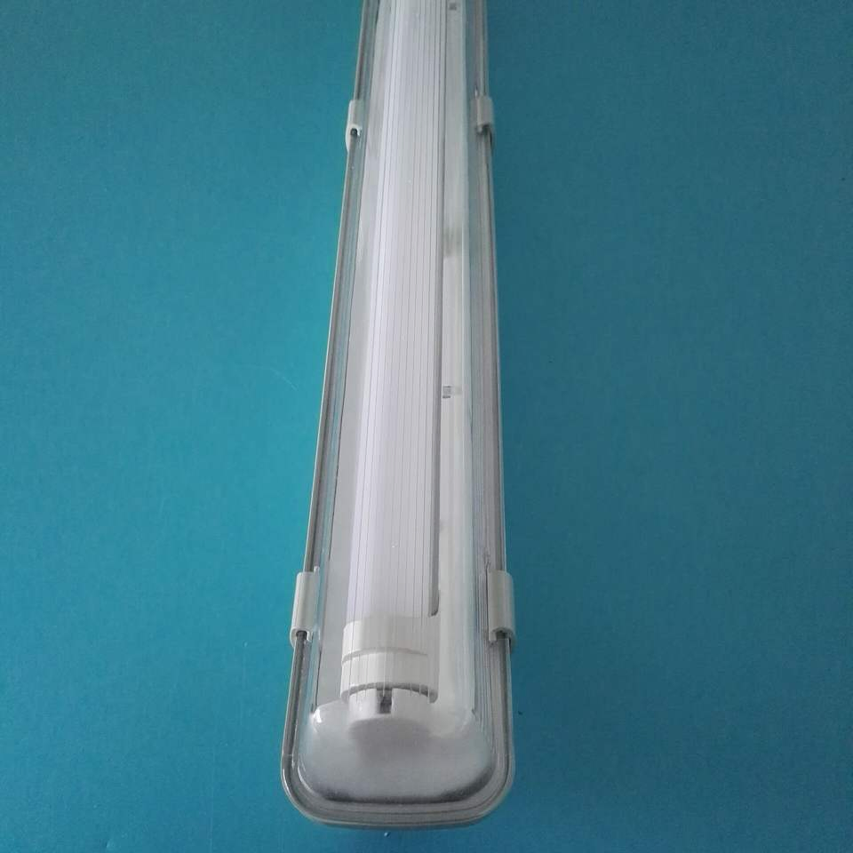 China Factory OEM IP65 5FT 58W LED Tri-Proof Light Fixture