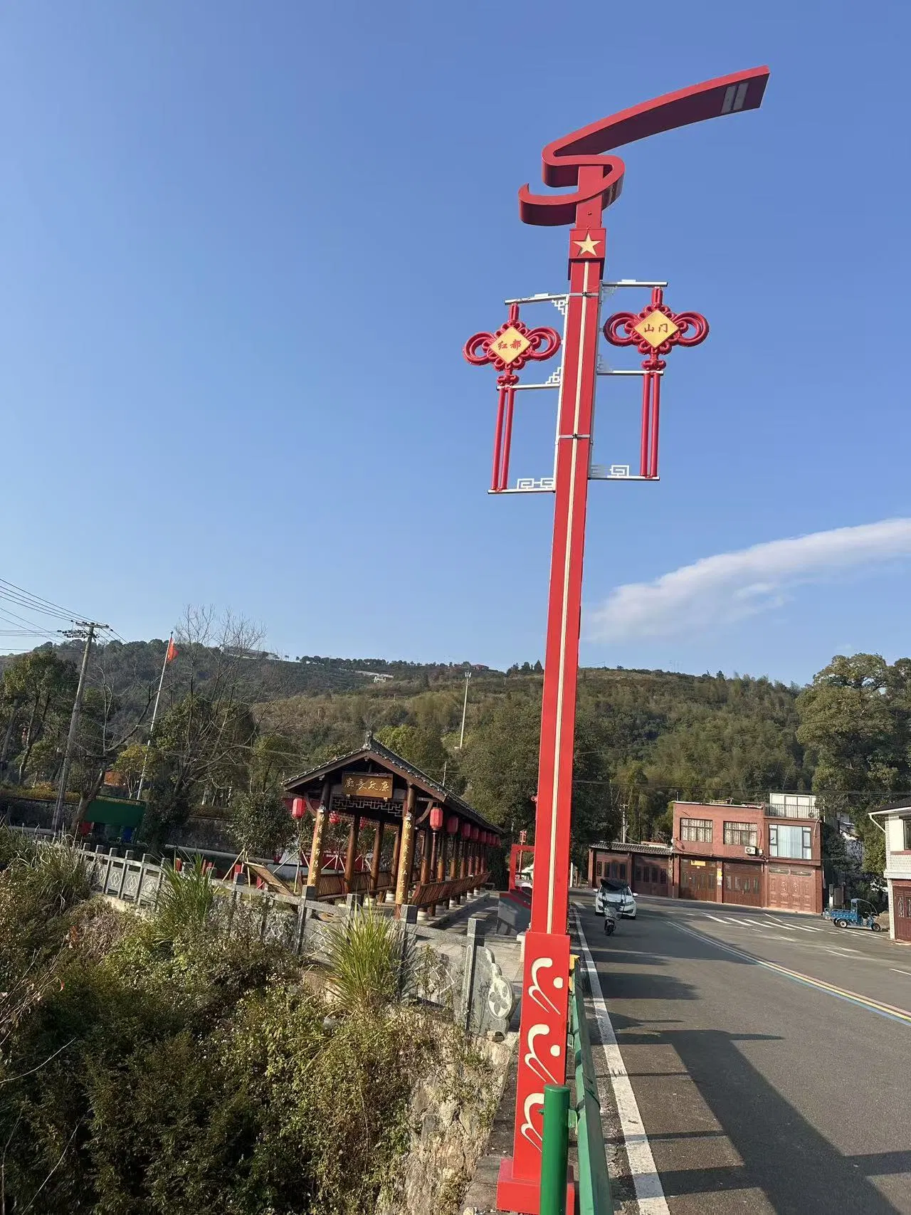 Customizable Outdoor Light Solutions with 6-12 Meters Pole Heights