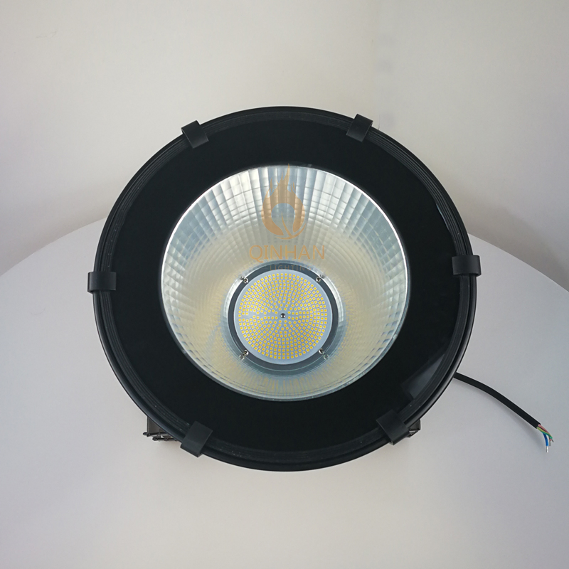 150lm/W High Power 300W Industrial LED High Bay Lighting Fixture