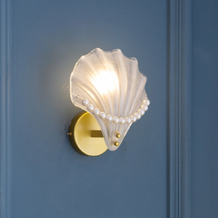 Elegant Chic LED Wall Sconce for Modern Living Spaces