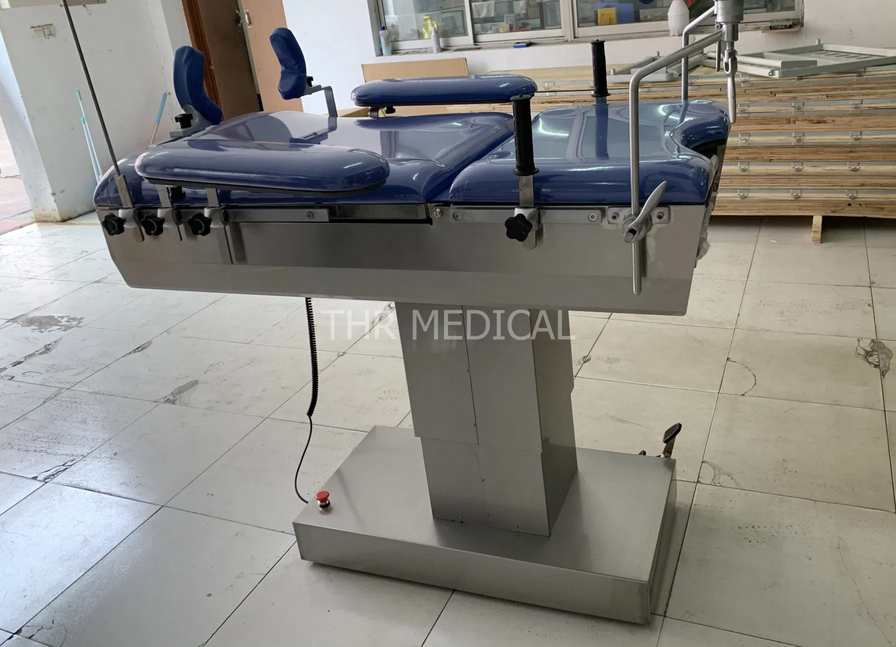 Gynecology Electric 3 Function Delivery Table Obstetric Examination Bed (THR-CP02)