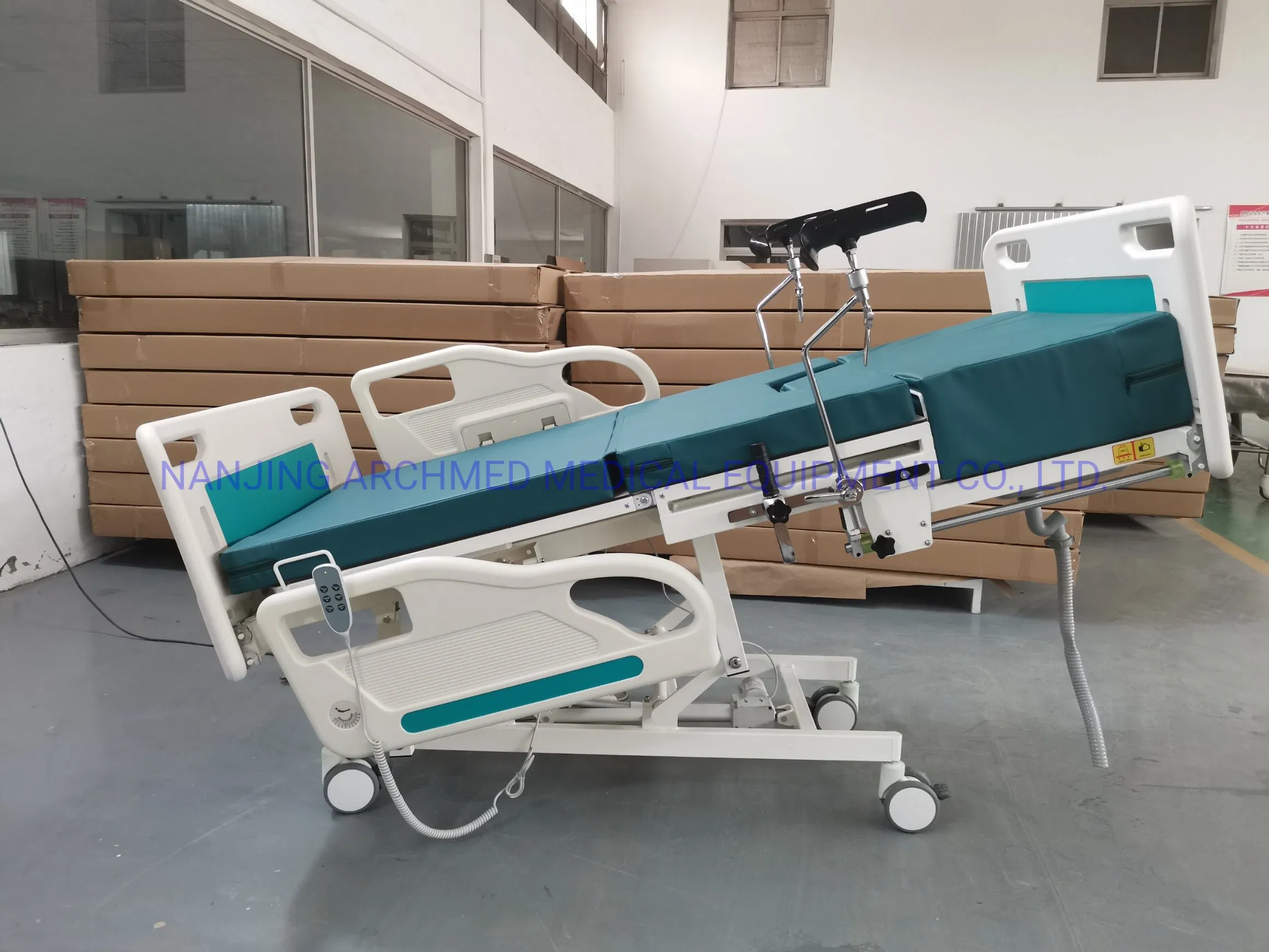 Hospital Furniture Four Functions Electrical Delivery Examination Adjustable Hospital Bed Gynecology Chair with IV Pole