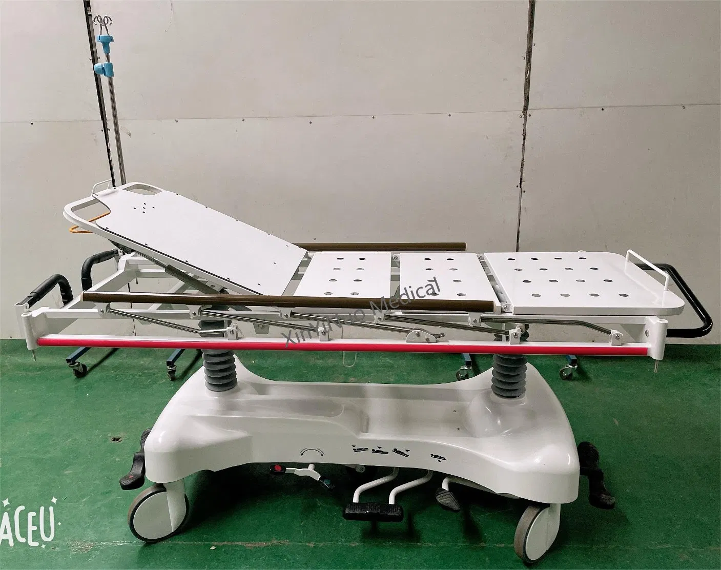 High Quality Hydraulic Multi-Functional Medical Ambulance Emergency Stretcher Trolley Bed